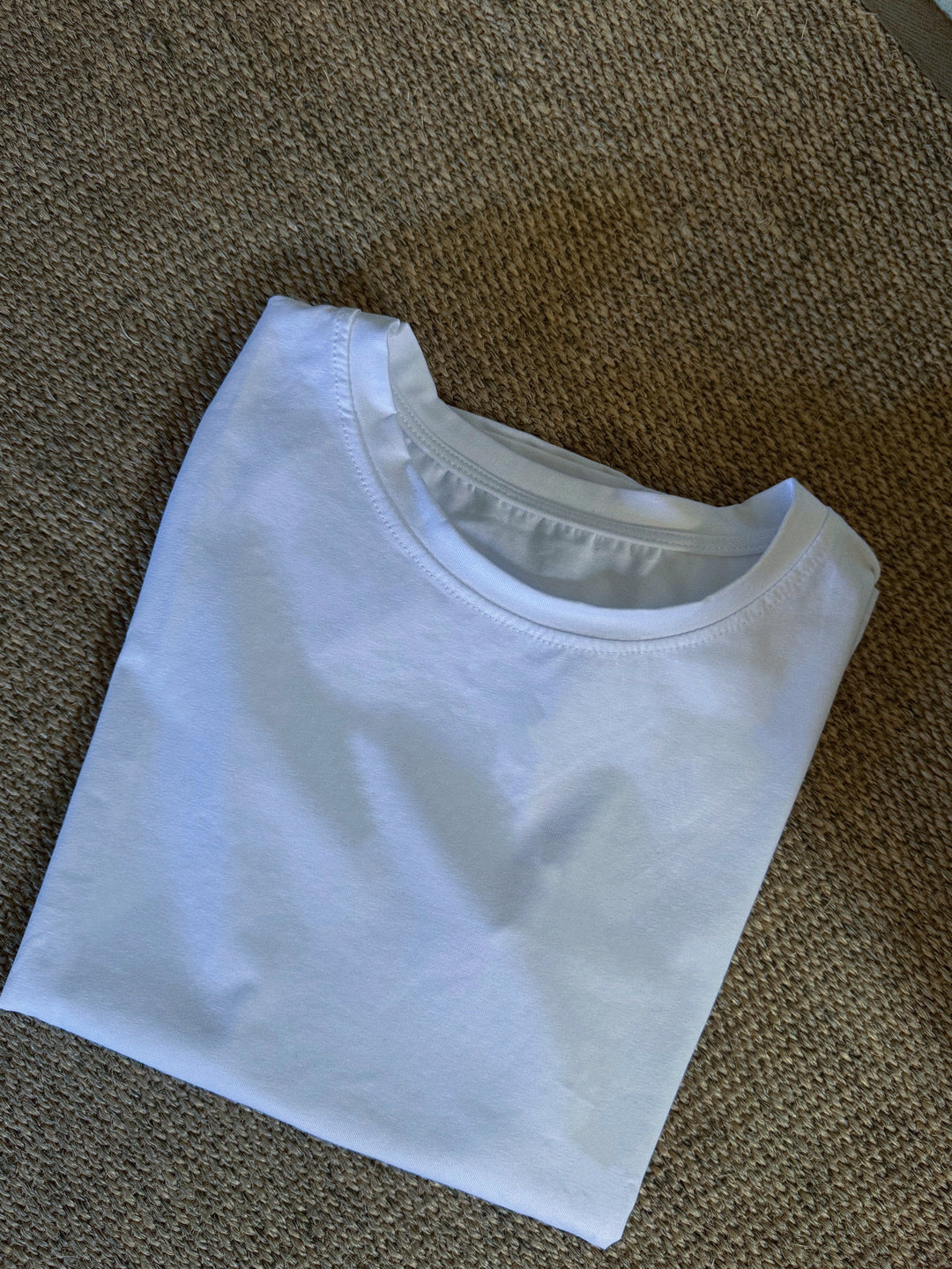 "Bianca" la T-Shirt Essenziale